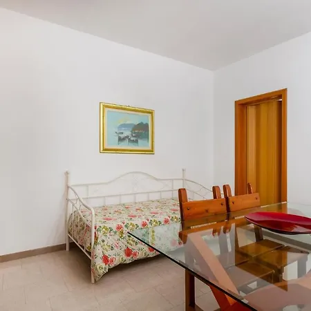 Lovely In With Kitchen *
